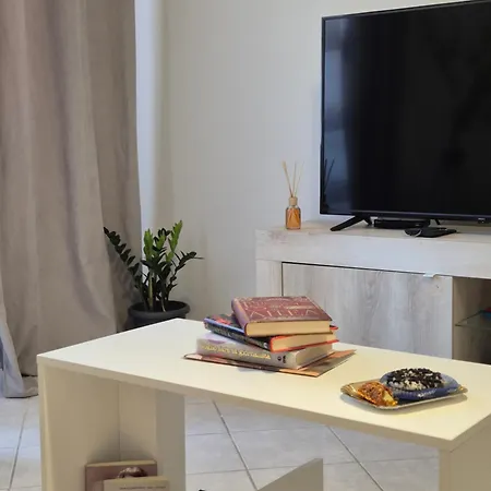 Osy Apartment *